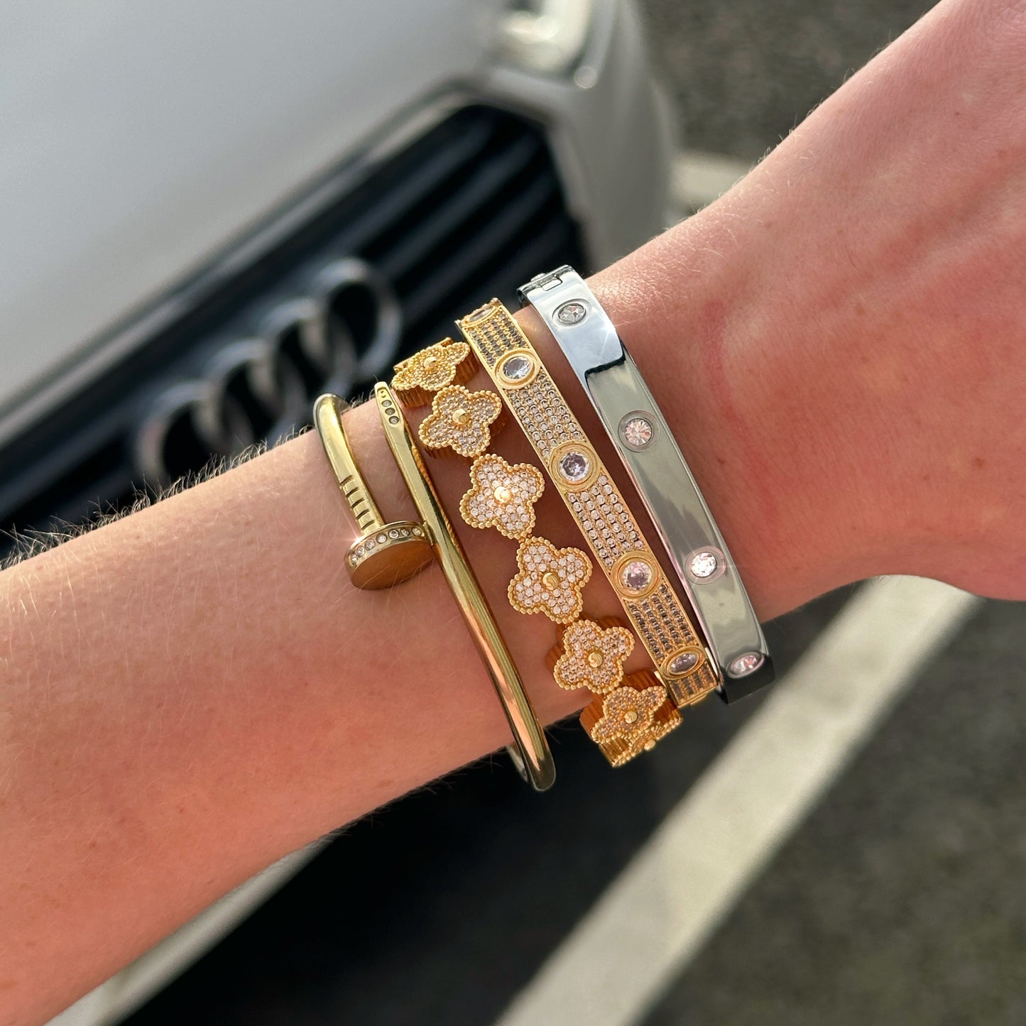 Dolly Bangle - Gold