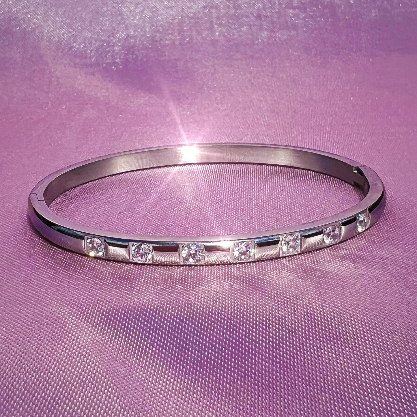 Olivia Bangle - Gold