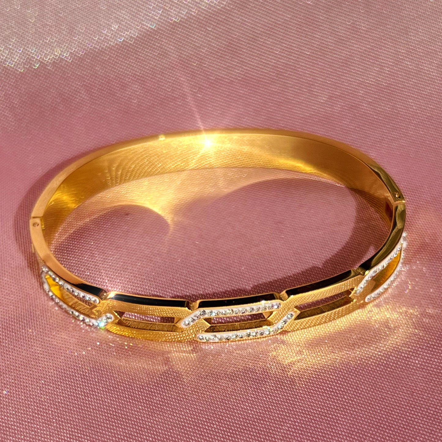 Thea Bangle - Gold